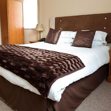 Caledonia Hotel Рисайт Стая снимка